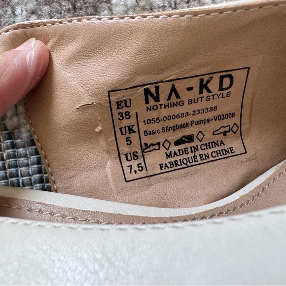 Na-Kd Cream Pointed Toe Slingback Flats 7.5 - Picture 5 of 5
